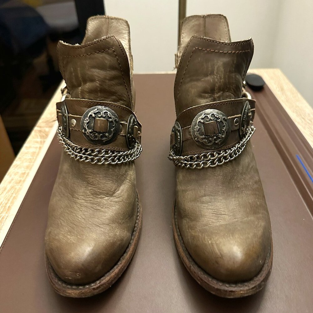 Freebird Booties, Size 9, Brown